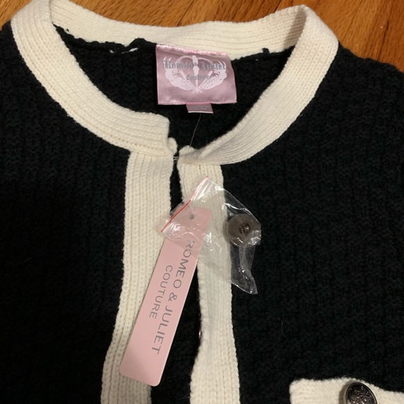 Women’s Cardigan - Picture 2 of 3